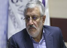 عضو فراکسیون امید: حتی احمدی‌نژاد هم یک ماه قبل از هدفمندی یارانه‌ها به مردم اطلاع‌رسانی کرد/ چرا زنگنه دو روز قبل از اجرای آزادسازی قیمت بنزین تکذیب می کرد؟