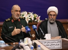 فرمانده سپاه: آمریکایی ها به دو ضعف بزرگ نداشتن رهبری از میان روحانیون و فقدان حکمت در دستگاه رهبری در غرب اعتراف کرده اند