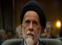 حجت الاسلام قوامی: نمایندگان مجلس یازدهم، کنترل از راه دور هستند!
