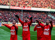 احیای پرسپولیس با چاشنی پنالتی و گل بارسایی / هواداران پرسپولیس داور را تشویق کردند