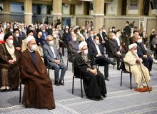 کنایه مشاور احمدی نژاد به «عزیــزکرده‌های نظام»/ عــکس

