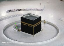 عربستان، بوسیدن و لمس خانه خدا را ممنوع کرد
