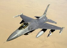 ۲۰ فروند جنگنده F-16 آمریکا به پایگاه سنتکام در خاورمیانه منتقل شدند
