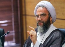 غرویان: حس ناسیونالیستی را از ایمان مردم جدا نکنیم