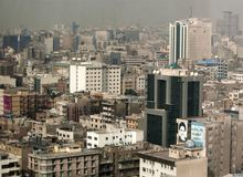 آخرین قیمت آپارتمان در خیابان آزادی تهران +جدول