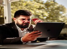 جوانترین ثروتمند ایرانی خواهان خرید پارس خودرو شد