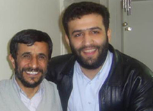 مداح توهین کننده، داماد خانواده احمدی‌نژاد از آب درآمد!+ تصویر
