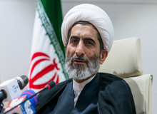 معاون قوه قضاییه: زندانی کردن مرد کمکی به زن نمی‌کند
