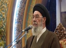 نماینده ولی فقیه در استان اصفهان: آمار بالای جوانان تحصیل کرده در مقاطع عالی تحصیلی یک تهدید برای کشور محسوب می شود/عنان کار آموزش از دست وزارت علوم گرفته شده و در دست مراکز خصوصی است/ در زمینه وجود سونوگراف زن در کشور با مشکل روبرو هستیم