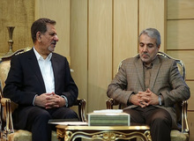 فعال رسانه ای اصولگرا: صاحب منصبان اقتصادی دولت خود را در معرض ریاست‌جمهوری قرار ندهند