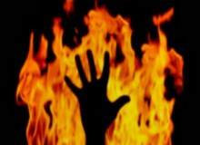 خودسوزی مرد ۵۷ ساله روی پل عابرپیاده