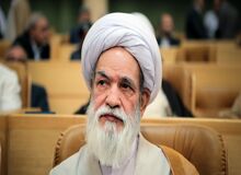 عضو جامعه روحانیت مبارز: در قانون اساسی نیامده است که حتما همه باید در انتخابات شرکت کنند/ فردی با رأی حداقلی لیاقت ریاست جمهوری را ندارد

