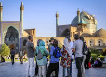 ضرغامی: آزادی مشروب برای توریست های روس صحت ندارد
