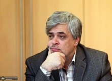 کنایه مهاجری به سکوت جناح های سیاسی دربرابر ضد ایرانی اردوغان/ کفن پوشان مقابل سفارت خانه کجا هستند؟!