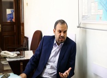 عضو فراکسیون امید مجلس : وزارت صنعت در تنظیم بازار بسیار ضعیف بود/ نمایندگان مجلس پیگیر استیضاح وزیر صنعت، معدن و تجارت هستند