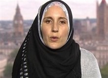کاترین شکدم: با خبرگزاری دانشگاه آزاد هیچ گفت و گویی نداشتم/ رسانه‌های ایرانی به حقیقت علاقه‌مند نیستند؛ آنها  شایعه و تهمت منتشر می کنند/ از این سیرک خسته شدم