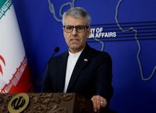 سخنگوی وزارت خارجه: سفارت‌خانه‌های کشور‌های خارجی در ایران تعطیل نشده‌اند / به خاطر التهابات، نمایندگی‌های دیپلماتیک، برخی از افراد خود را به صورت موقت از کشور ما خارج کردند