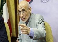 مخالفت مصطفی میرسلیم با کاهش تعرفه و واردات گوشی‌های آیفون