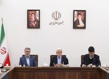 عارف: قاچاق دارو از کشور یک مشکل جدی است