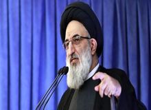 امام جمعه کرج:  اگر امریکا درباره مذاکرات هسته ای تصمیم نگیرد، پاسخمان «مرگ بر آمریکاست»
