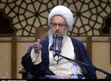 آیت‎الله مکارم شیرازی: اگر امکانات لازم برای شبکه‌های بومی فراهم شود، شاید نیاز به فیلتر نباشد
