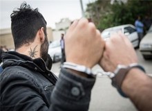 جزییات دستگیری سارق لوازم داخل خودرو با ۲۰ فقره سرقت /  یک میلیارد و ۵۰۰ میلیون سرقت طی چند ماه!