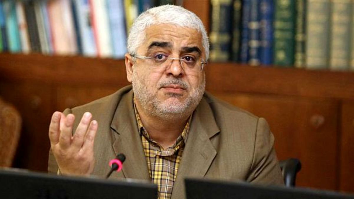 جعفرزاده ایمن زاده: شورای نگهبان در دوره روحانی تشکیل وزارت بازرگانی را خلاف شرع تشخیص داد اما امروز استقبال هم می کند/ اصولگرایان مجبورند پای آقای رئیسی بنشینند 