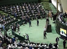 حواشی جلسه امروز مجلس/ طعنه کواکبیان به نماینده عضو پایداری و باز شدن پای مدارس لاکچری به پارلمان