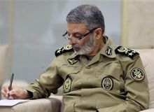 فرمانده کل ارتش: کشورهای مختلف متقاضی صنعت دفاعی ایران هستند