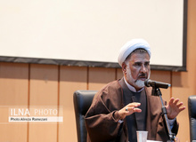 میبدی: رئیسی نباید هرکسی که شعار مرگ بر آمریکا می‌گوید را در دولتش به کار بگیرد/ اینکه می‌گویند ما اقتصاد کشور را به دلار گره نمی‌زنیم که حرف نمی‌شود/  نمی‌شود که پول پایه را نادیده گرفت
