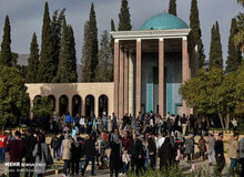 روز بزرگداشت سعدی بود یا روز عروسی اش؟!
