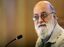 مهدی چمران: جای گندم، توتون و تنباکو کاشته می شود