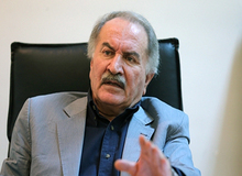 جمشید پژویان اقتصاد دان: عملکرد تامین اجتماعی در ایران بر اساس عدالت نیست/ نظام مالیاتی در ایران فشل است/ در ایران اصلاً نظریه اقتصادی وجود ندارد
