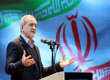 کیهان: پزشکیان باید فکری به حال اتاق فکر و کانالهای اطلاعاتی خود بکند