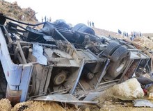 روی سنگ قبرشان بنویسید شهید/ گفت‌وگو با خانواده‌ سربازان پادگان ۰۵ کرمان که در واژگونی اتوبوس کشته‌شدند
