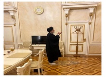 انتقاد تند مسیح مهاجری از ائمه جماعت حامی روسیهِ پوتین/ اگر نماز خواندن در کرملین بزرگ‌ترین دستاورد انقلاب باشد، پس ۴۲ سال بیهوده فریاد زدیم/ به حال منبر جمعه با چنین ائمه جمعه‌ای باید گریست