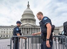 دولت آمریکا تعطیل شد