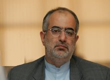 واکنش آشنا به استعفای ظریف؛ قانون قابل اصلاح است اما آثار سرمایه‌سوز آن قابل جبران نیست