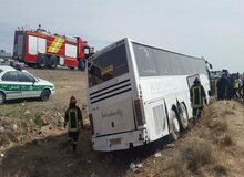 واژگونی مرگبار اتوبوس در اتوبان تهران-قم
