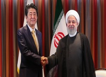 فواد ایزدی: اختلافات بین ایران و آمریکا را نه «شینزو آبه» بلکه پدر و پدرجدش هم نمی‌توانند حل کنند