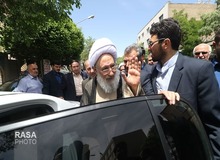 عقب نشینی آیت الله مجتهد شبستری از مواضعش/ اگر دولت و مجلس تصمیم بگیرند که خودرو از خارج وارد شود بنده حرفی ندارم و موافقم!