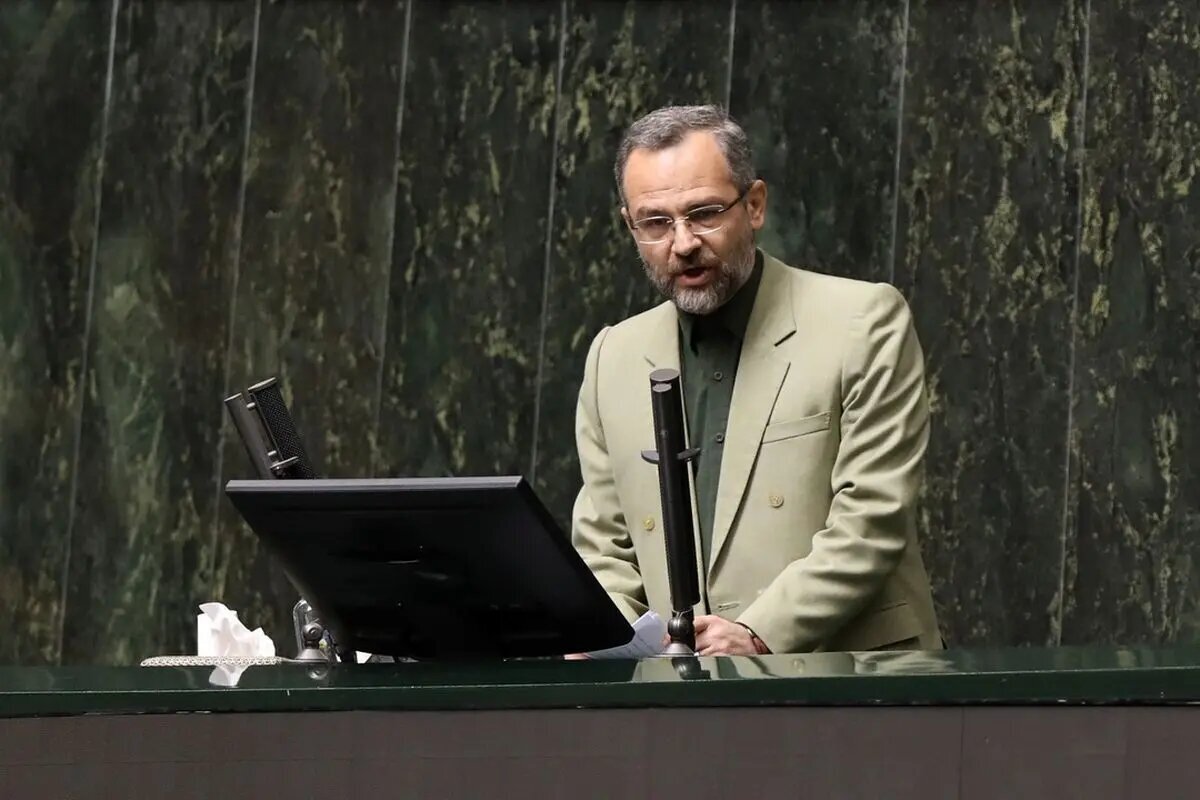 نماینده مجلس: لایحه بودجه ۱۴۰۵ تورم‌زا و ناکافی برای معیشت کارمندان و بازنشستگان است