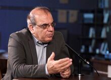 عباس عبدی: کم کم باید خود را آماده کنیم که برای درمان به کشورهای همسایه برویم!
