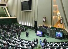 فعال سیاسی اصولگرا: مجلس انقلابی امروز در مظان اتهام است