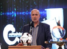 تاج: هواداران شعار نژادپرستانه بدهند بازی تعطیل می‌شود