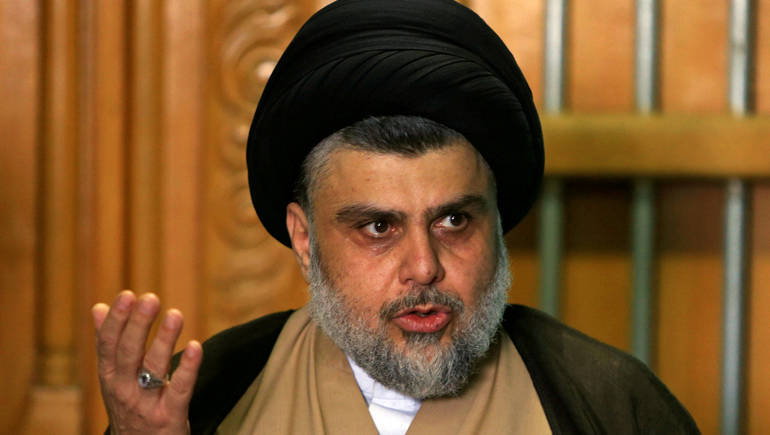 توصیه‌های مقتدی صدر به معترضان عراقی: به نیروهای امنیتی عراق «شاخه گلی» تقدیم کنید/ فاسد بیش از سلاح از صلح می‌ترسد