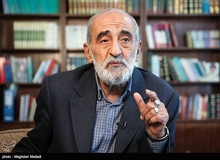 حسین شریعتمداری: آقایان عُرضه مقابله با گرانی را ندارند
