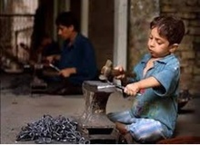 عضو کمیسیون اجتماعی شهر تهران: جمع‌آوری راه‌حل نهایی پاک کردن شهر از کودکان کار و متکدی نیست