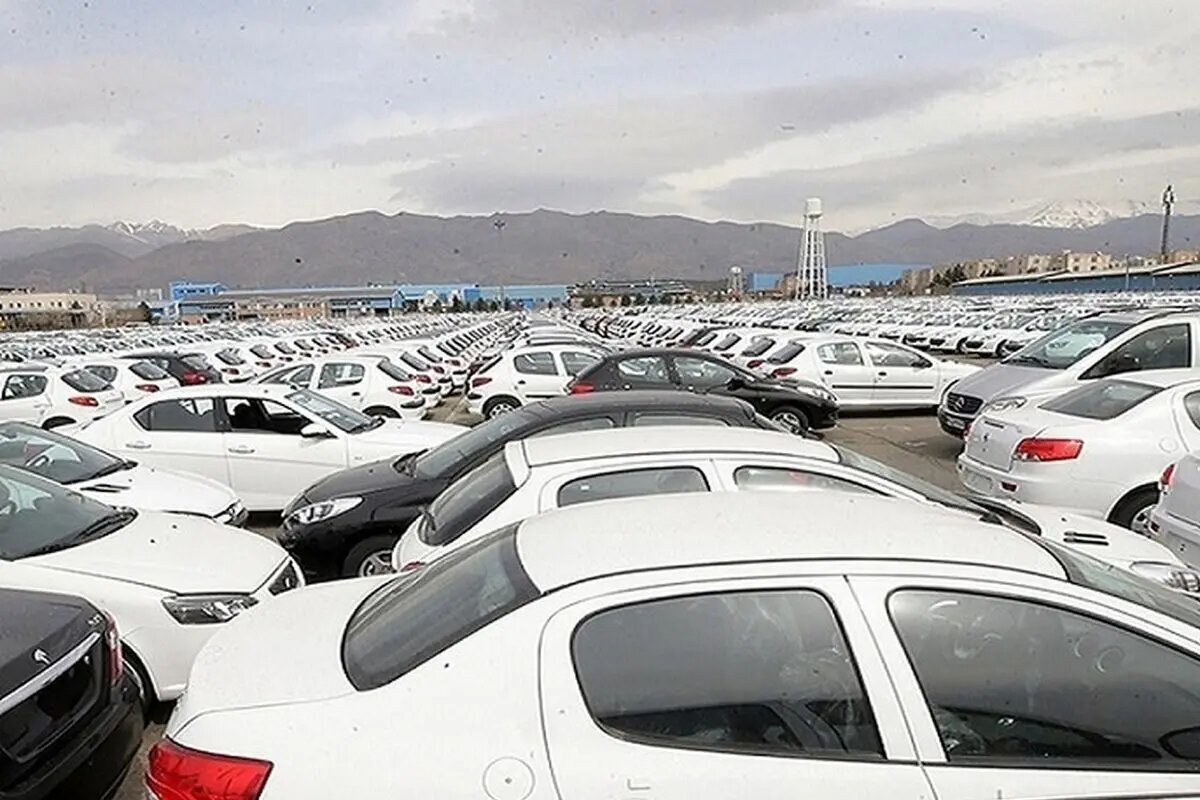 خودرو باز هم گران شد/ قیمت این خودرو ۷۵ میلیون تومان تغییر کرد + جدول