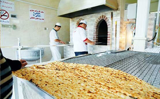 خروج اتباع غیرمجاز افغانی چقدر بر کاهش مصرف نان تاثیر گذاشت؟/ هر تبعه غیرمجاز ماهانه ۱۲ کیلو آرد مصرف می‌کرد